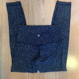 Lululemon Align Leggings size 4. 7/8. Inseam 25”.